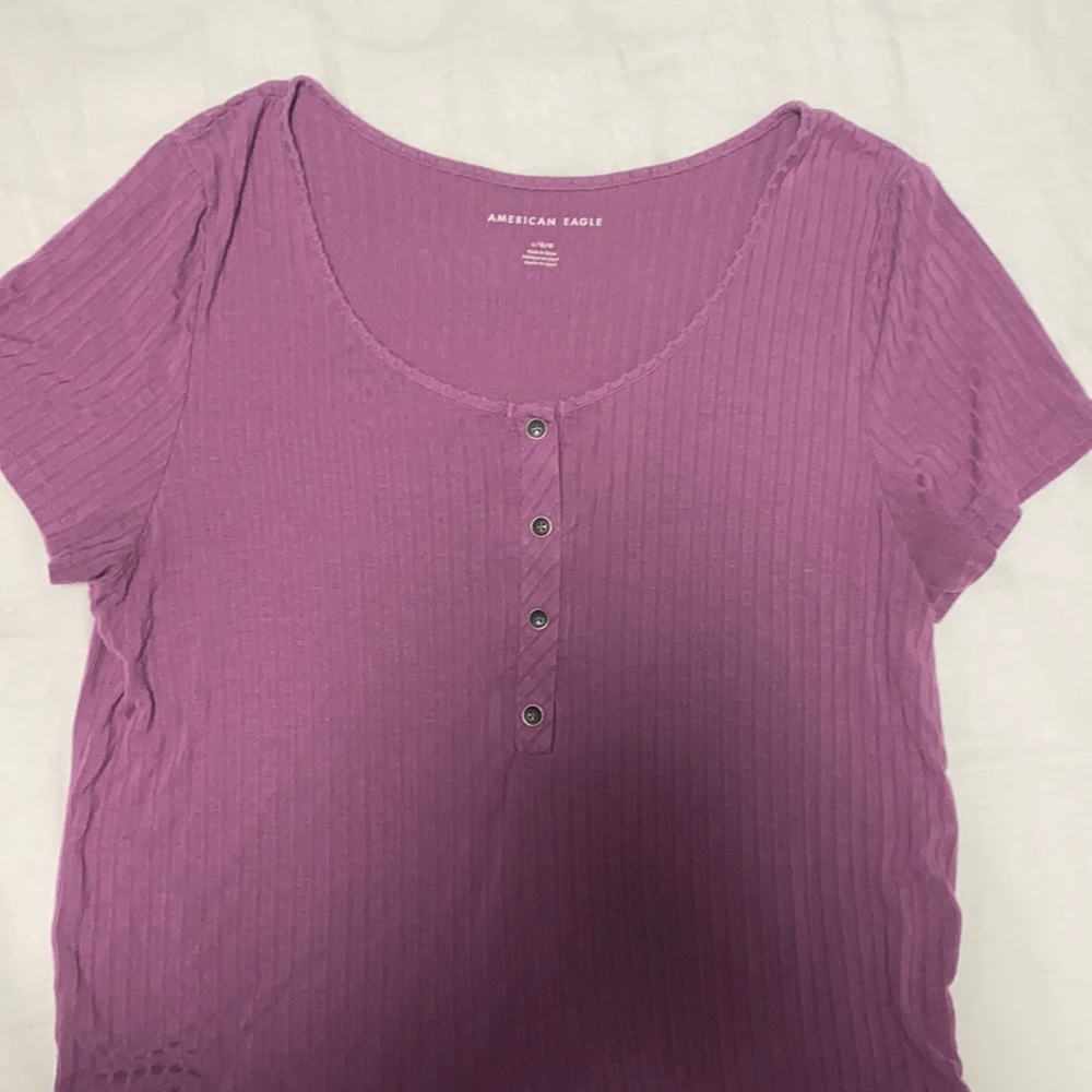 american eagle tshirt